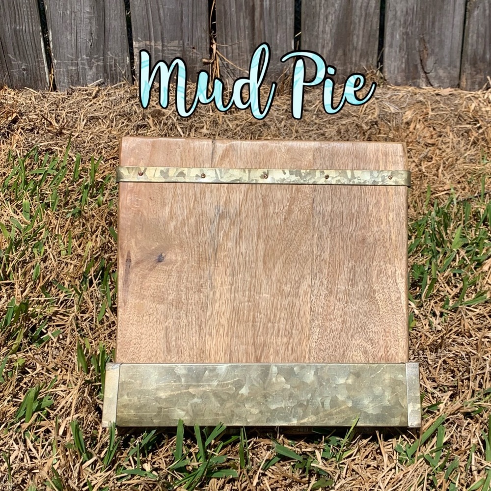 Mud Pie Cookbook Stand
